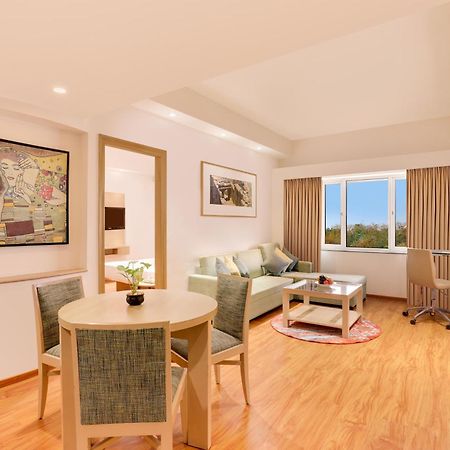 Lemon Tree Hotel Hinjewadi Pune Хинджевади Екстериор снимка
