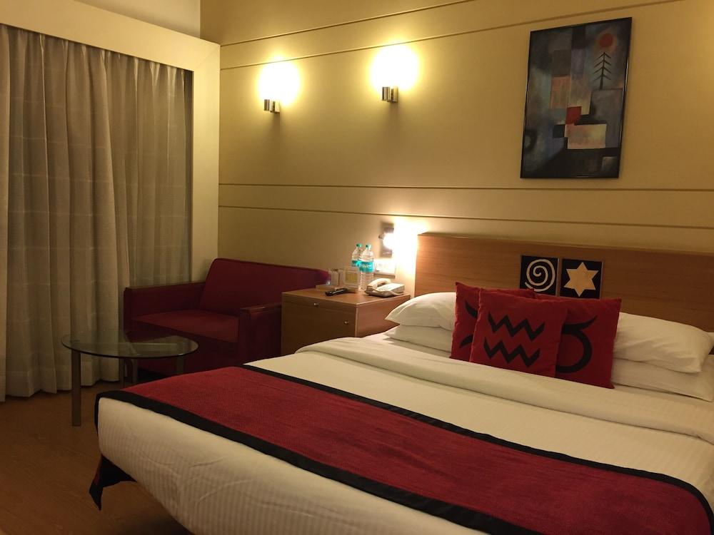 Lemon Tree Hotel Hinjewadi Pune Хинджевади Екстериор снимка