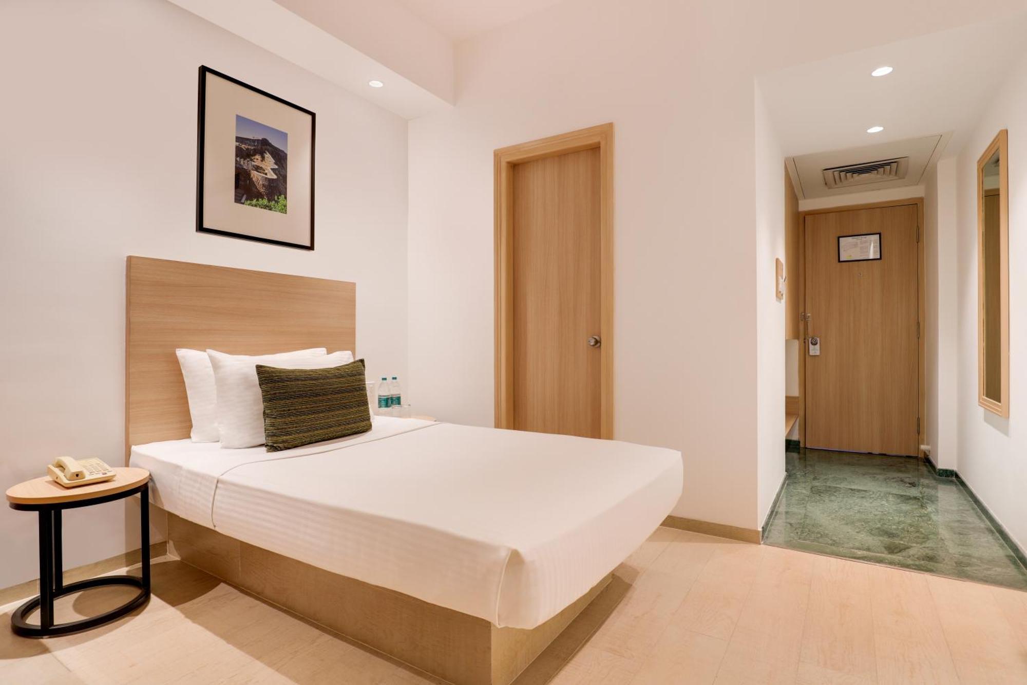 Lemon Tree Hotel Hinjewadi Pune Хинджевади Екстериор снимка