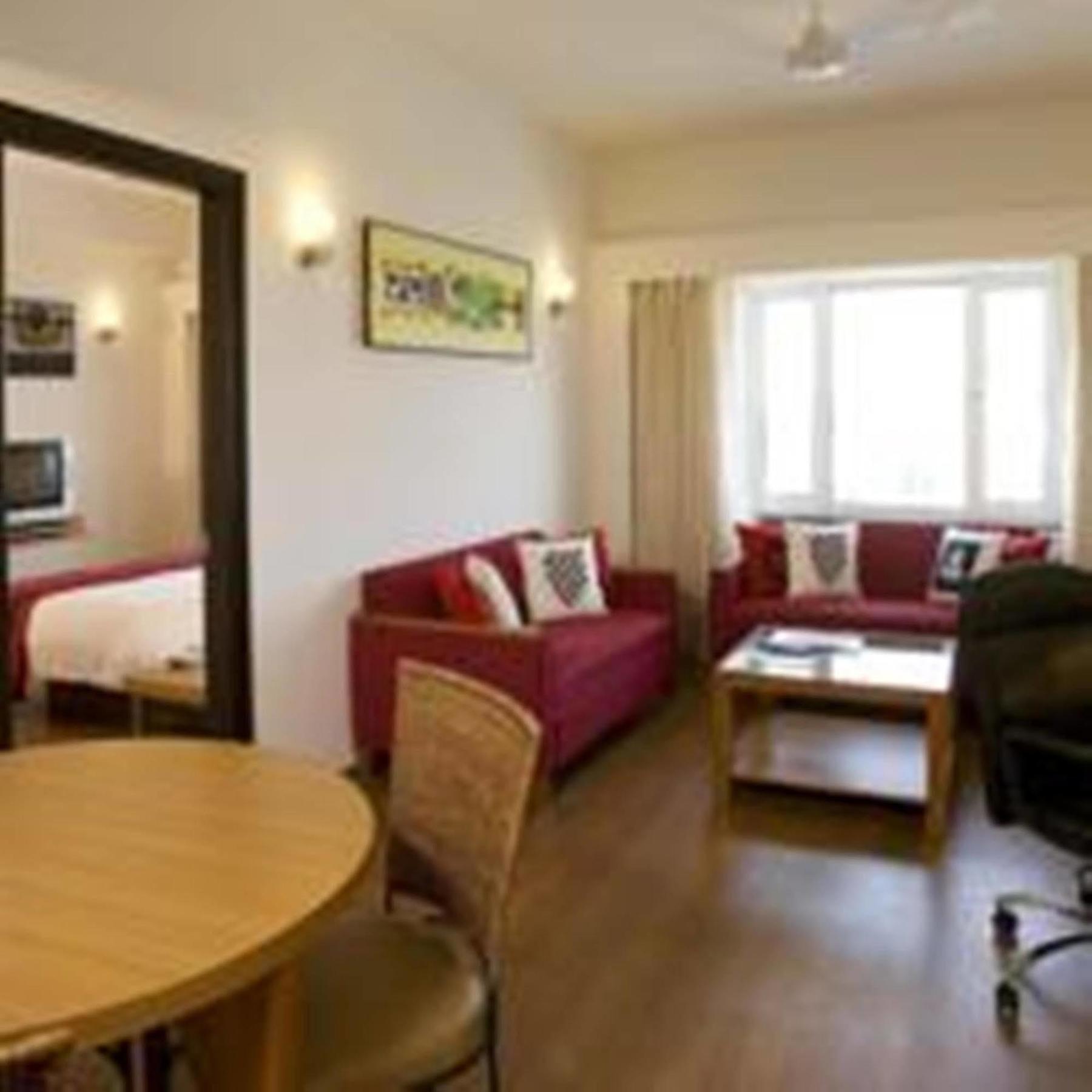 Lemon Tree Hotel Hinjewadi Pune Хинджевади Екстериор снимка