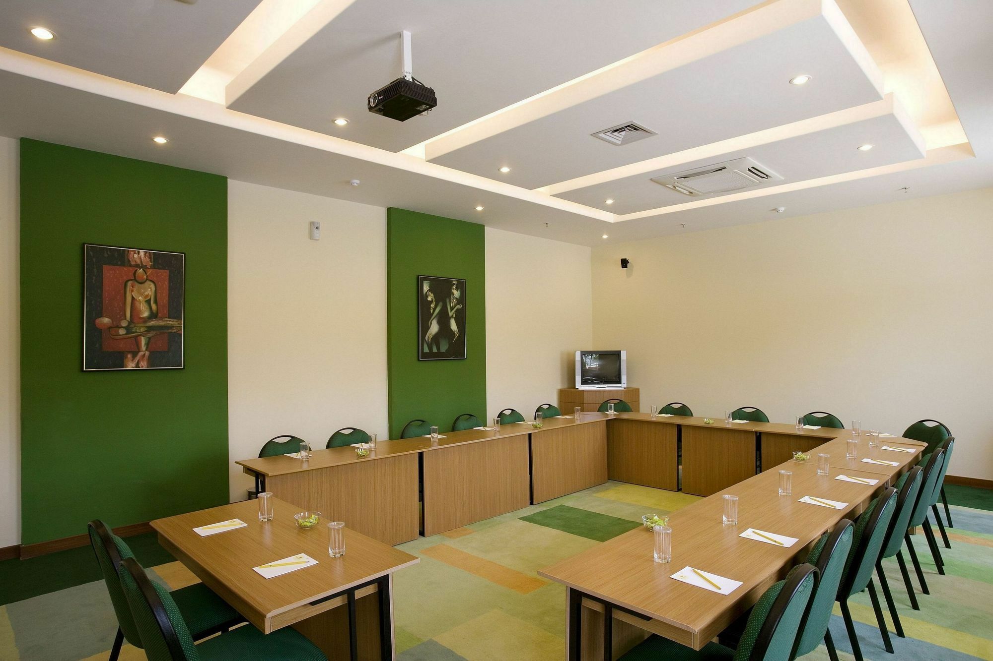 Lemon Tree Hotel Hinjewadi Pune Хинджевади Екстериор снимка